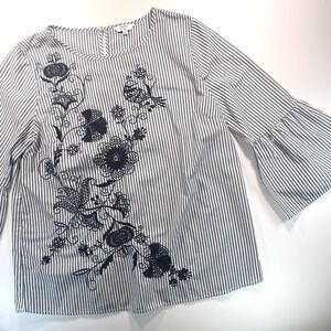 Crown & Ivy Women's Blue White Stripe Bell Sleeve Embroidered Top Small